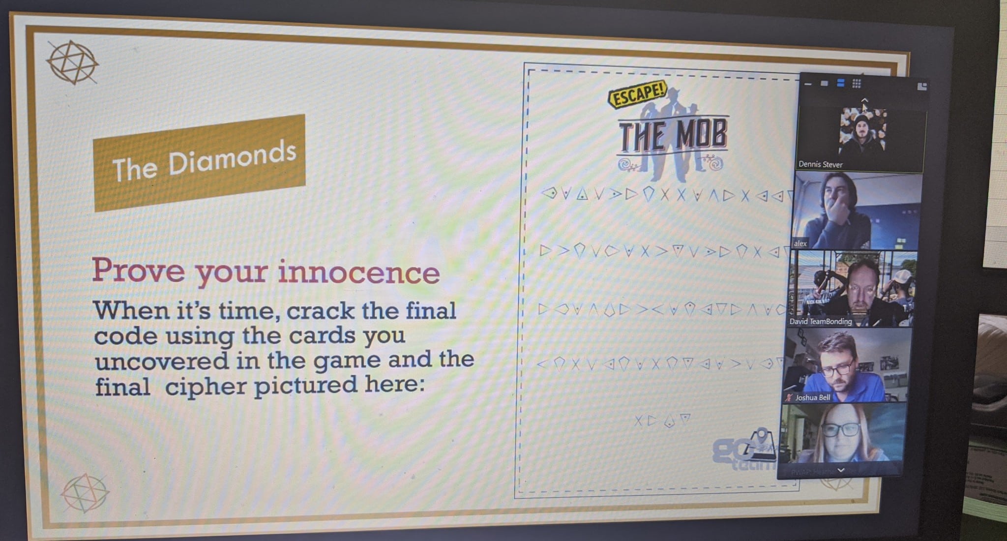 virtual escape game escape the mob in action